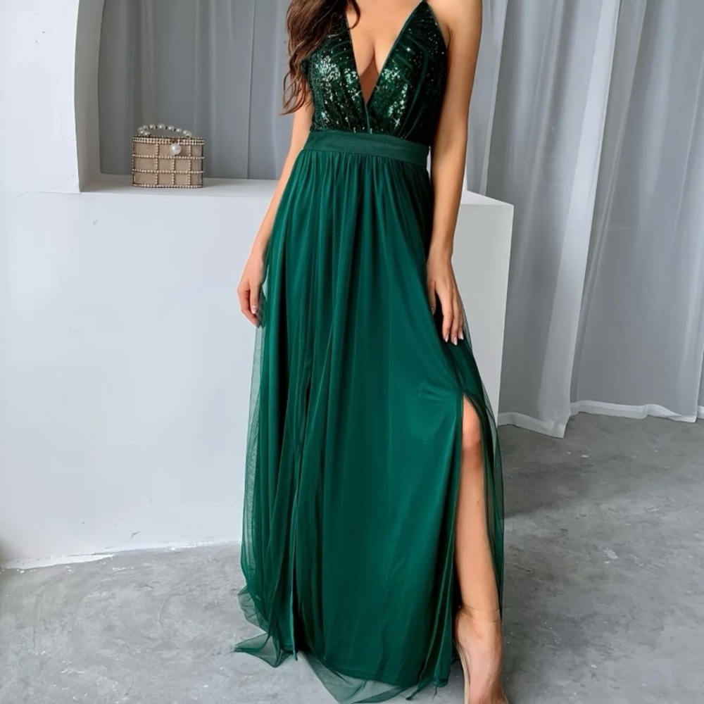 Elegant Green Evening Gown